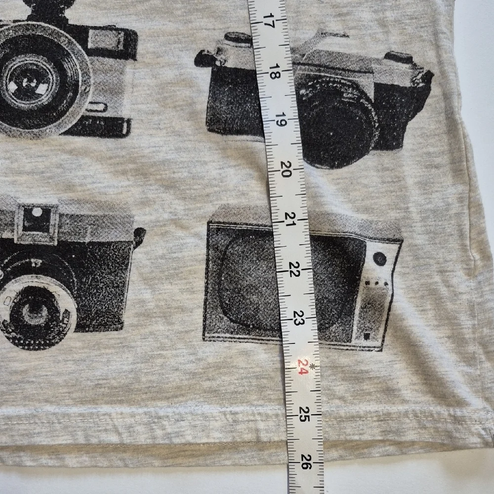 POL Cream Graphic Vintage Cameras Print Tee, Medium, Pre-loved - Picture 10 of 10